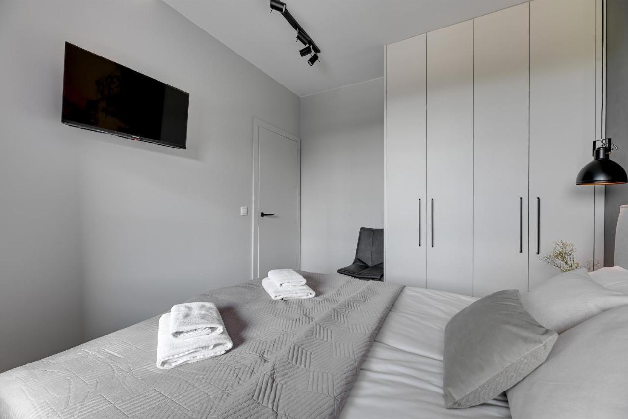 Flatbook - City Center Apartments Doki Living غدانسك المظهر الخارجي الصورة